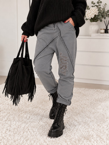 44 joggpant hose - 38,